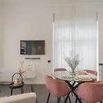 Piccola Lotus By Rent Apartment Carate Urio