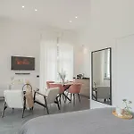 Apartment Piccola Lotus By Rent *