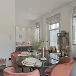 Piccola Lotus By Rent Carate Urio