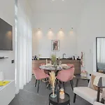 Piccola Lotus By Rent Apartment