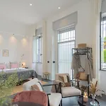 Piccola Lotus By Rent Apartment