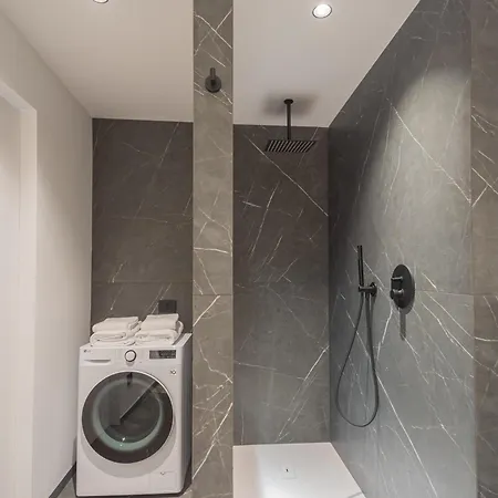 Piccola Lotus By Rent