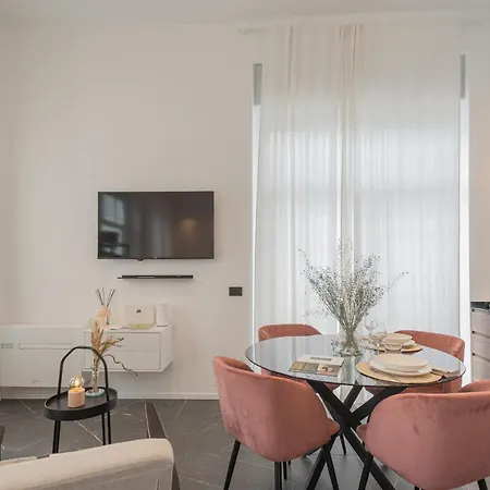 Piccola Lotus By Rent Apartment Carate Urio