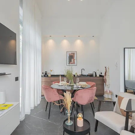 Piccola Lotus By Rent Apartman