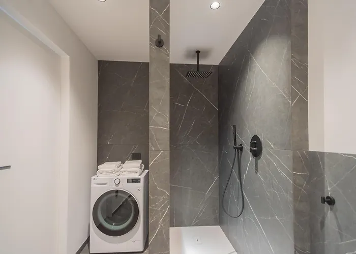 Piccola Lotus By Rent