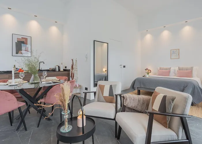 Piccola Lotus By Rent Daire *